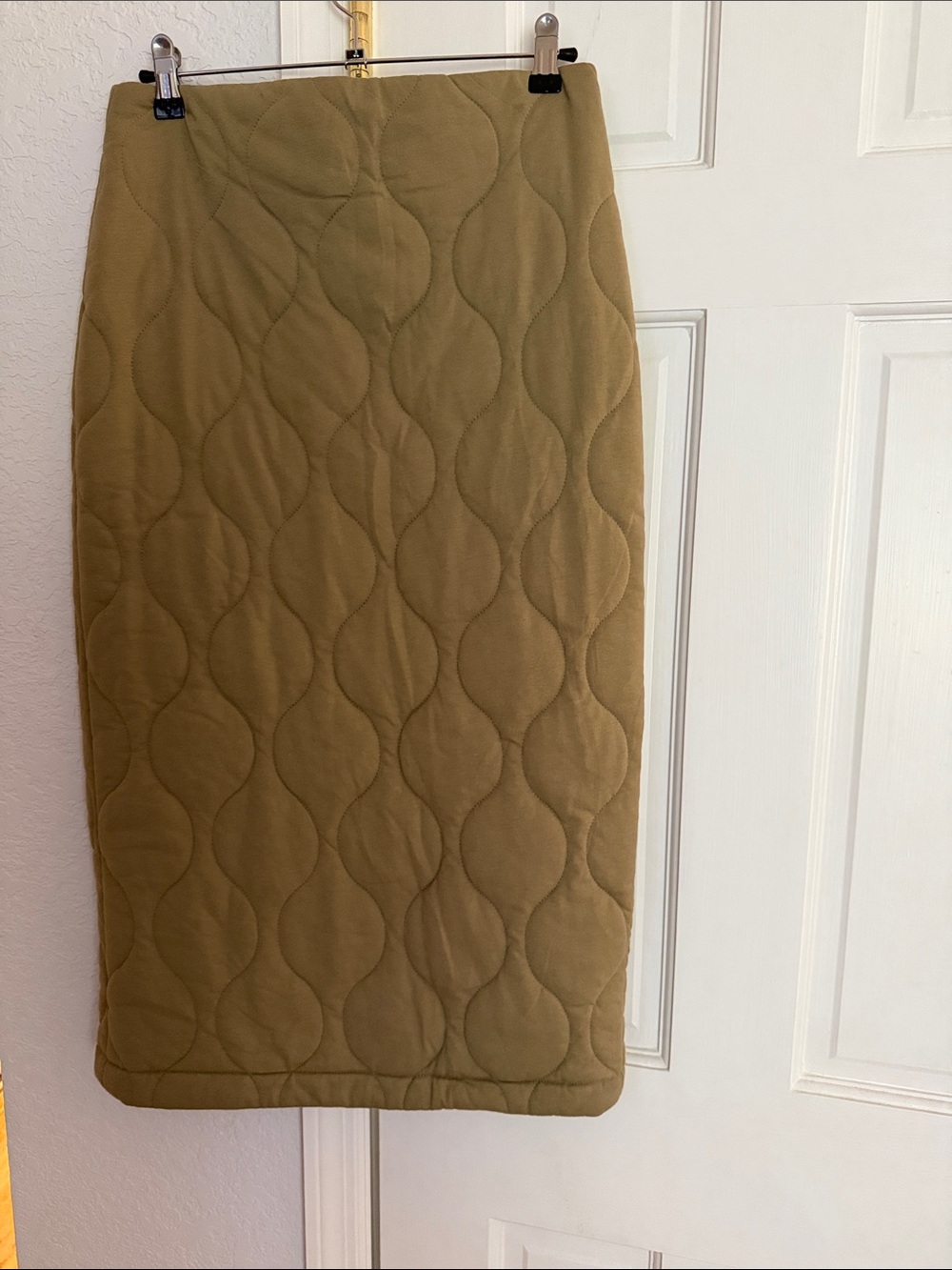 Zara Quilted Midi Skirt in Olive-NWT